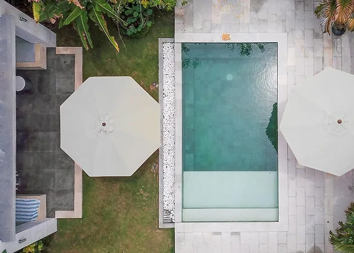 Coral Sands & Coral Sea At Bingin Villa Uluwatu