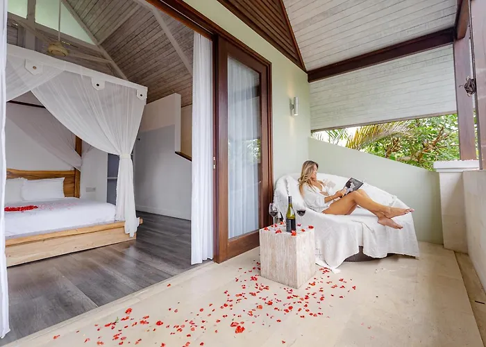 Coral Sands & Coral Sea At Bingin * Uluwatu