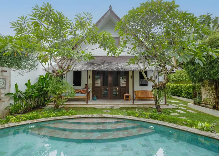 Coral Sands & Coral Sea At Bingin Villa Uluwatu